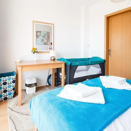 Lägenhet Deluxe Sea View - Family Friendly